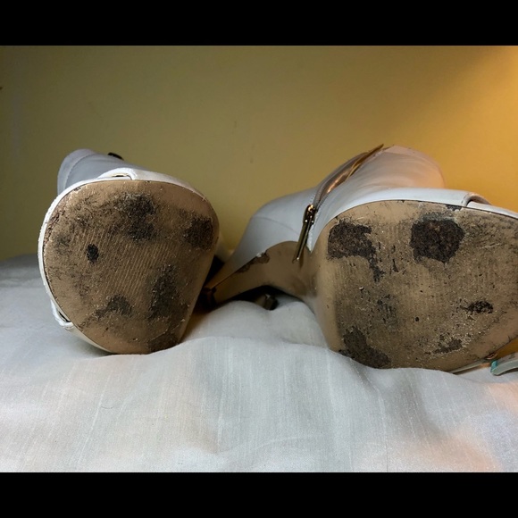 Boot - Picture 9 of 15